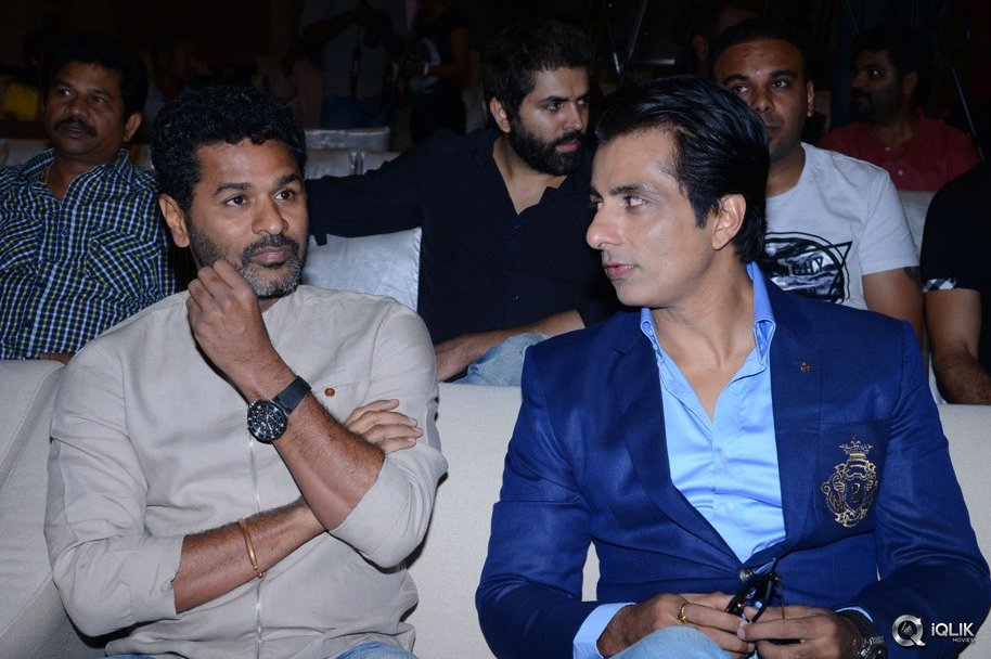 Abhinetri-Movie-First-Look-Launch